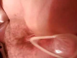 顧客は目を取ることを拒否し、マッサージはセックスを提供します 女の子 の 為 の 無料