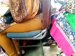 彼は父親に会うためにこの男を家に連れてきて、すぐに彼を誘惑しました。 女の子 向け セックス 動画